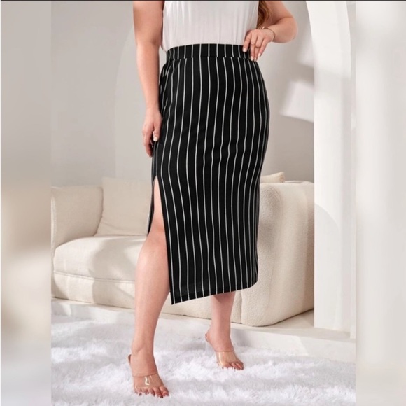 BLACK & WHITE MIDI SKIRT - Picture 3 of 8